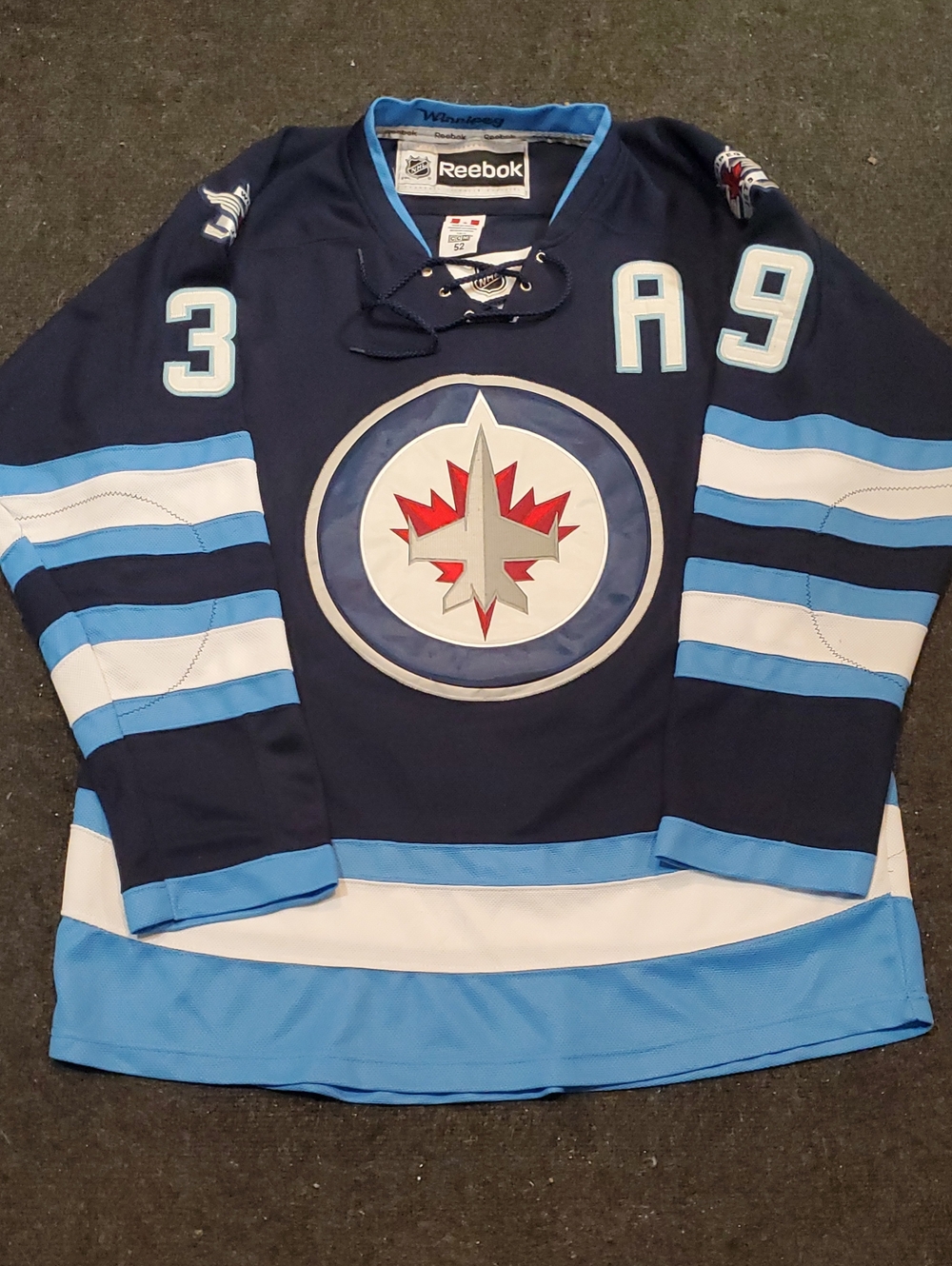 NHL Reebok Winnipeg Jets Toby Enstrom Jersey... 🏒✈️
